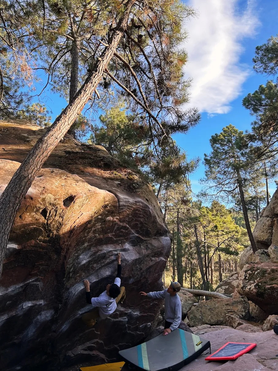 Manuchakra (V9/7C)